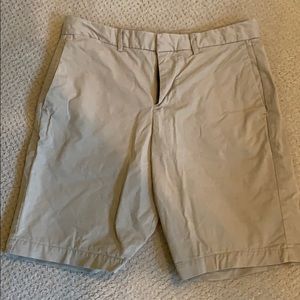 Men’s gap khaki shorts